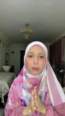 A post by @shahd_ahmed53_ on TikTok caption: ربنا يكرمكم انا اللي فيا مكفيني☝🏻😞#شهد_معكم_لحياة_افضل 