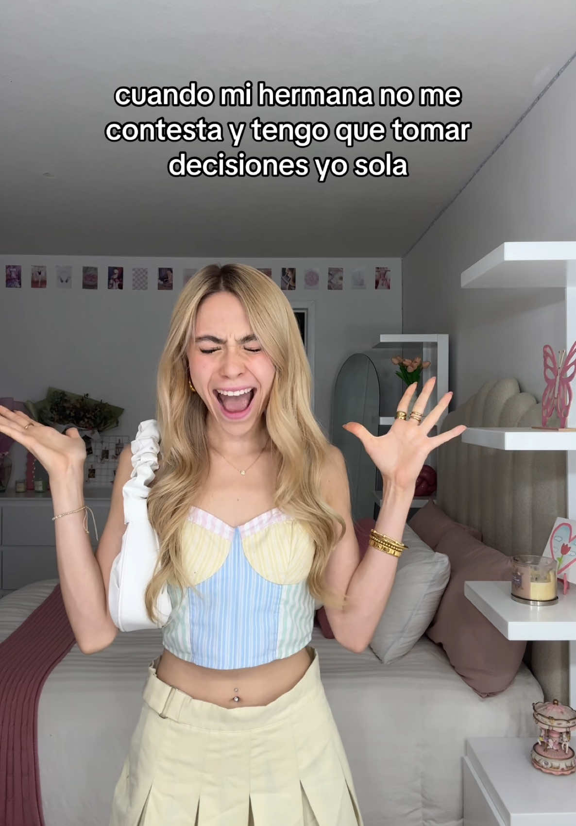 A post by @evelyn_rangeel on TikTok caption: no puedooooo🫠😩 #humor #hermanas #fyp 
