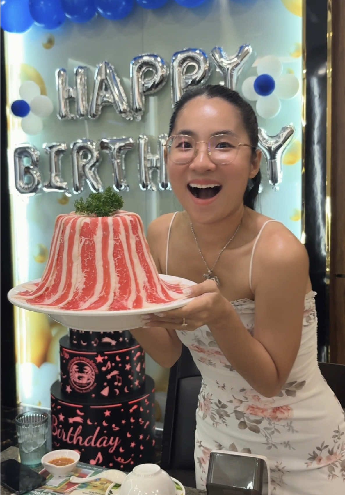 A post by @sunflowernyny on TikTok caption: លឺតែម្រះចង់រត់ តែបើស៊ុបម្រះ អូខេ Lets go 😆🤣 