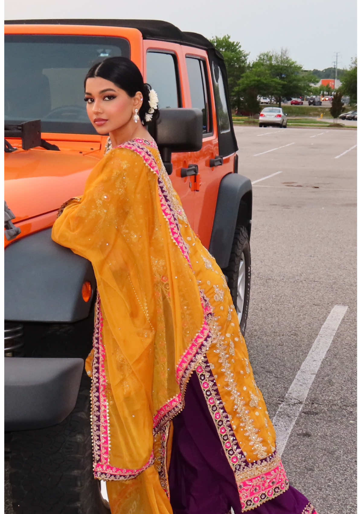 A post by @neel_ahh on TikTok caption: Chand raat Mubarak 🌙🧡
