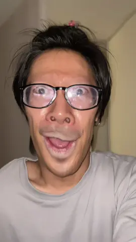 A post by @oshima_ on TikTok caption: アプリ“ LIKEY ”にてデジタルDL写真集を期間限定発売することになりました！ぜひGETしてね👀 I release a digital DL photo book on the "LIKEY" app for a limited time! Please get it ✨ #LIKEY 