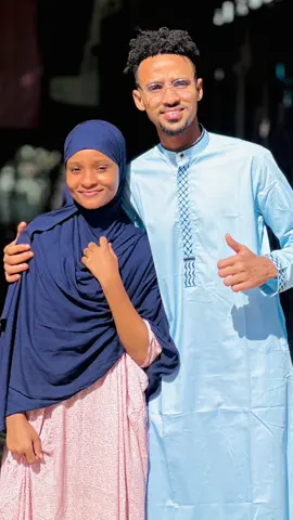 A post by @sadamkeyow on TikTok caption: Hamdi yariisey Tiktok maku soo celiyaa mise ?#sadamkeyow #hamdiyariisey 