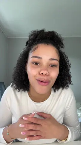 A post by @nyz.juliet06 on TikTok caption: wehe ich bekomme die wohnung nicht haltet mich dann fest😤😤 #fyp 