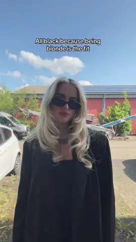 A post by @ramona_jst on TikTok caption: #fyp #fürdich #techno 
