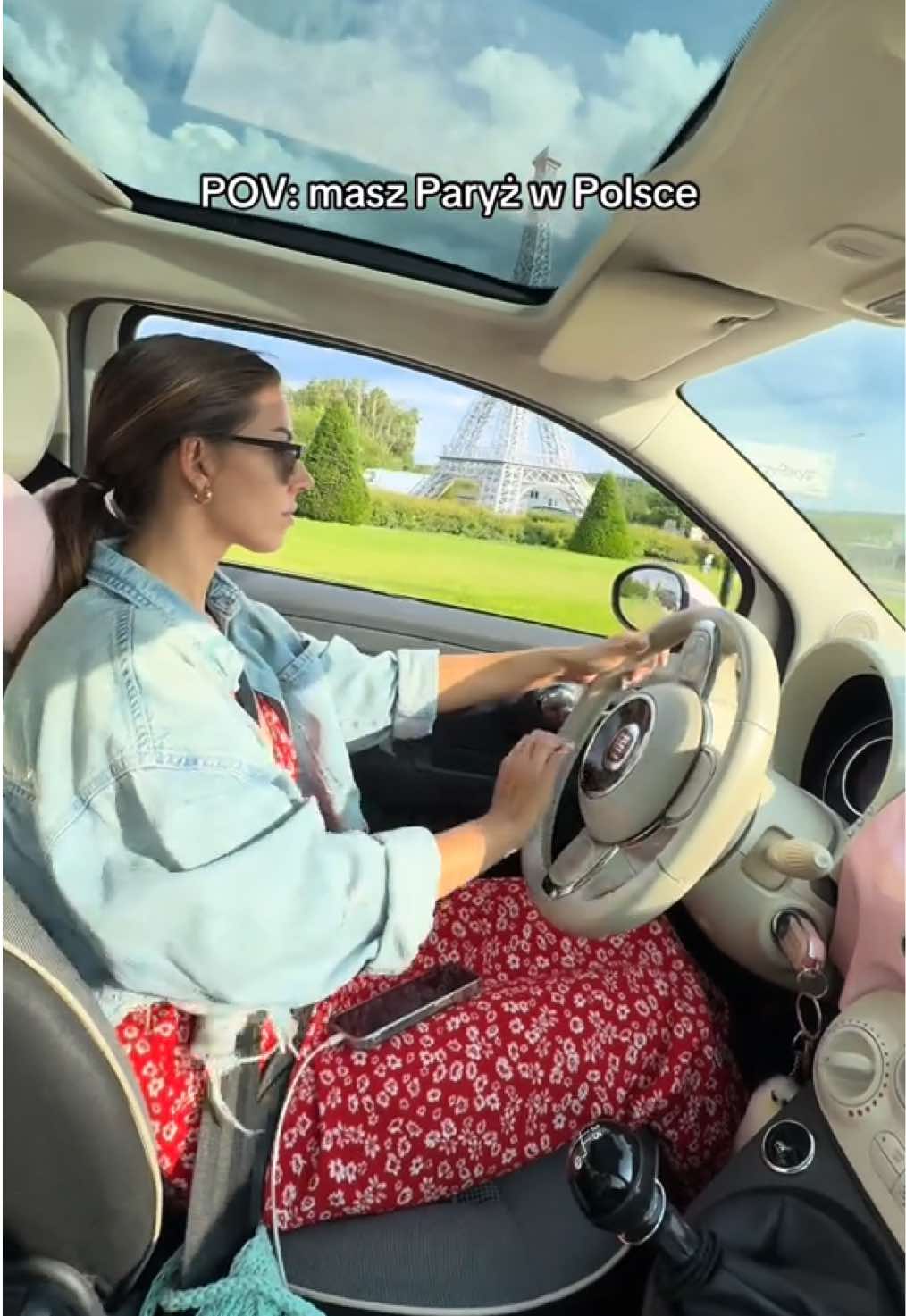 A post by @sabinitta on TikTok caption: Po co jechać do Paryża 😏