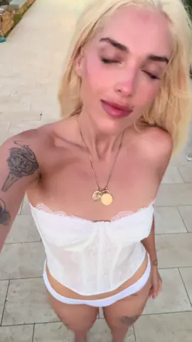 A post by @elenarose on TikTok