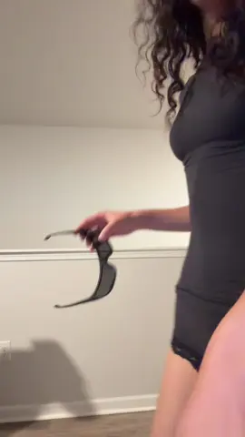 A post by @mollysantana00 on TikTok caption: 🍽️🍗