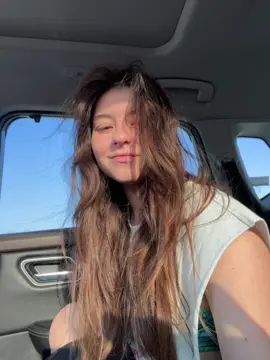 A post by @vanillira on TikTok caption: 1 sene beklediğim his