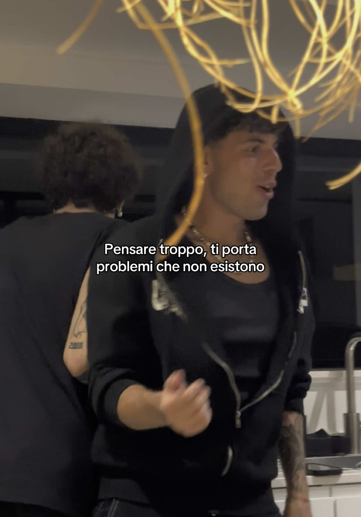 A post by @lelegiaccari on TikTok caption: metto un video almeno me ne ricordo ( non lo faccio mai)