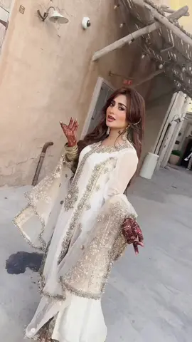 A post by @reshmamaryam1305 on TikTok caption: Silence isn’t weakness 💪🏻 @Farooq Got Audio  #uae🇦🇪 #reshmamaryam1305 #life #fyppppppppppppppppppppppp #foryoupage #tiktokmiddleeast🇦🇪 #alseefdubai🇦🇪 #keepsupporting #staypositive #dubai🇦🇪 #hatersgonnahate #loveyourself 