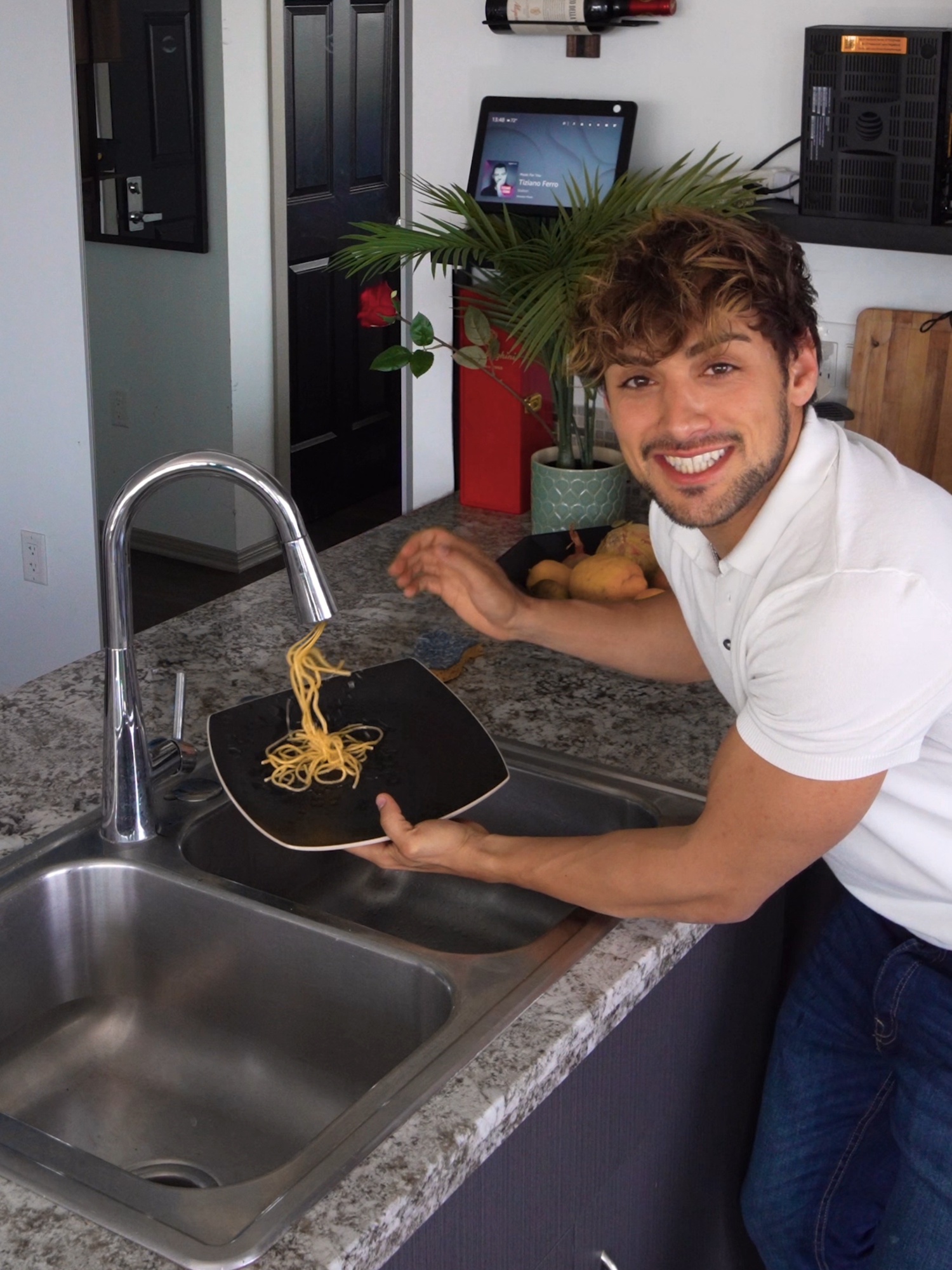 A post by @faffapix on TikTok caption: Pt2 And you? Did you know this secret?😜🍝 Pt.1 on my profile! #teamfaffapix #italy #spaghetti
