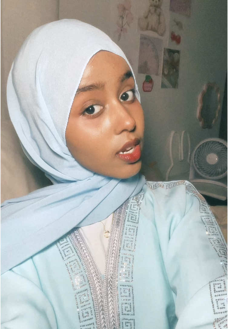 A post by @iconicyellow on TikTok caption: EID MUBARAK!! What color is your eid outfit today? #foryou #eidmubarak #eid #transition 