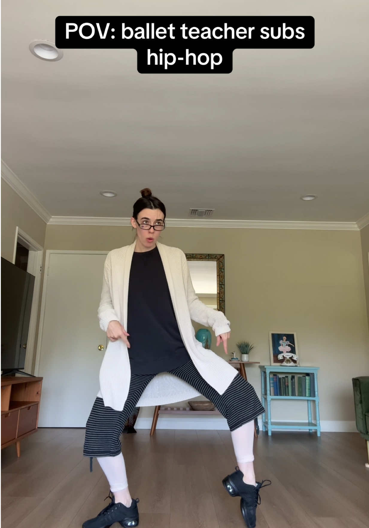 A post by @biancascaglione on TikTok caption: “these knees still move” #fyp #ballet #ballerina #hiphopdance #danceteacher 