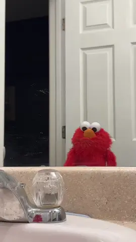 A post by @logeypump23 on TikTok caption: Elmo‘s eavesdropping 