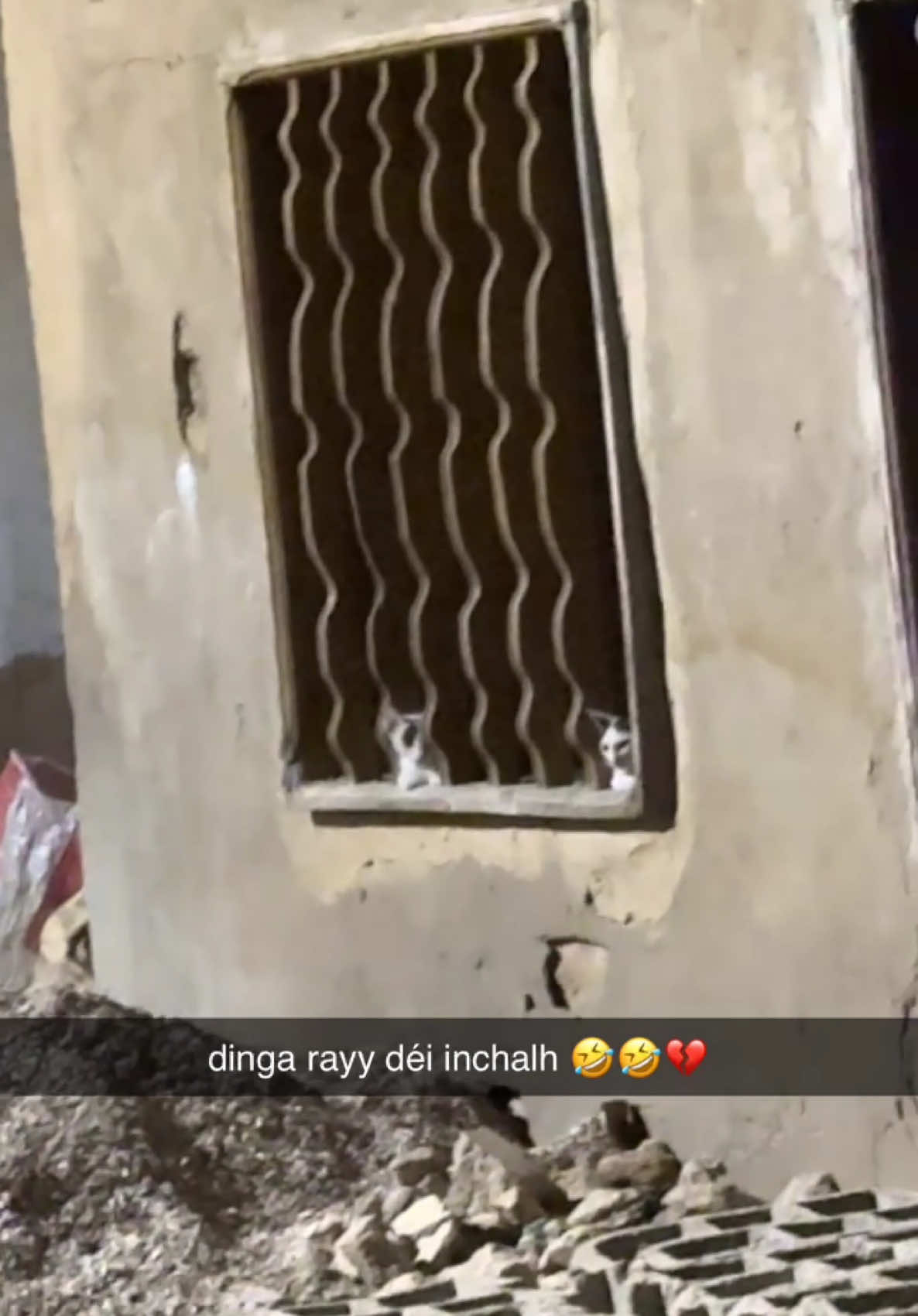 A post by @ndiayeloofficiel on TikTok caption: doumla may dara🤣🤣💔@NDIAYE LO TBT 🇸🇳✪ #ndiayelobouroi #fypシ゚ 