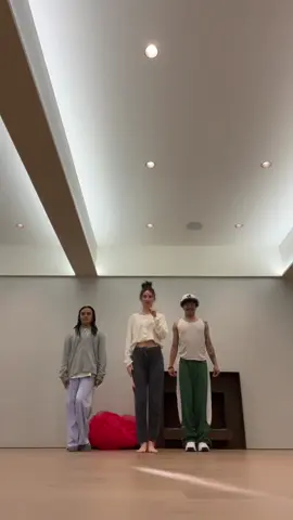A post by @kaialana on TikTok caption: ¿Cómo ven esta coreo para soporten? ¡Mañana estamos en @BANDIDOS! 