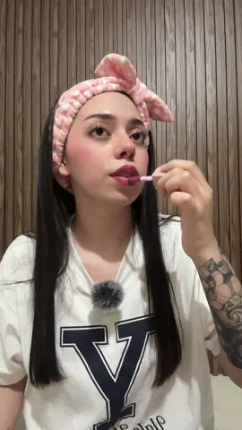 A post by @yamirootz on TikTok caption: Cuantos miopes por aquí?🥹 #fyp #grwm #miopia #cirugia #operacion 