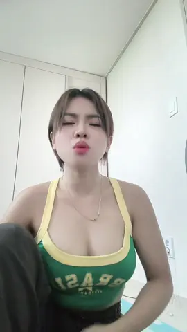 A post by @newmyra1 on TikTok caption: #tikaparanggigilsimariniyo😝 