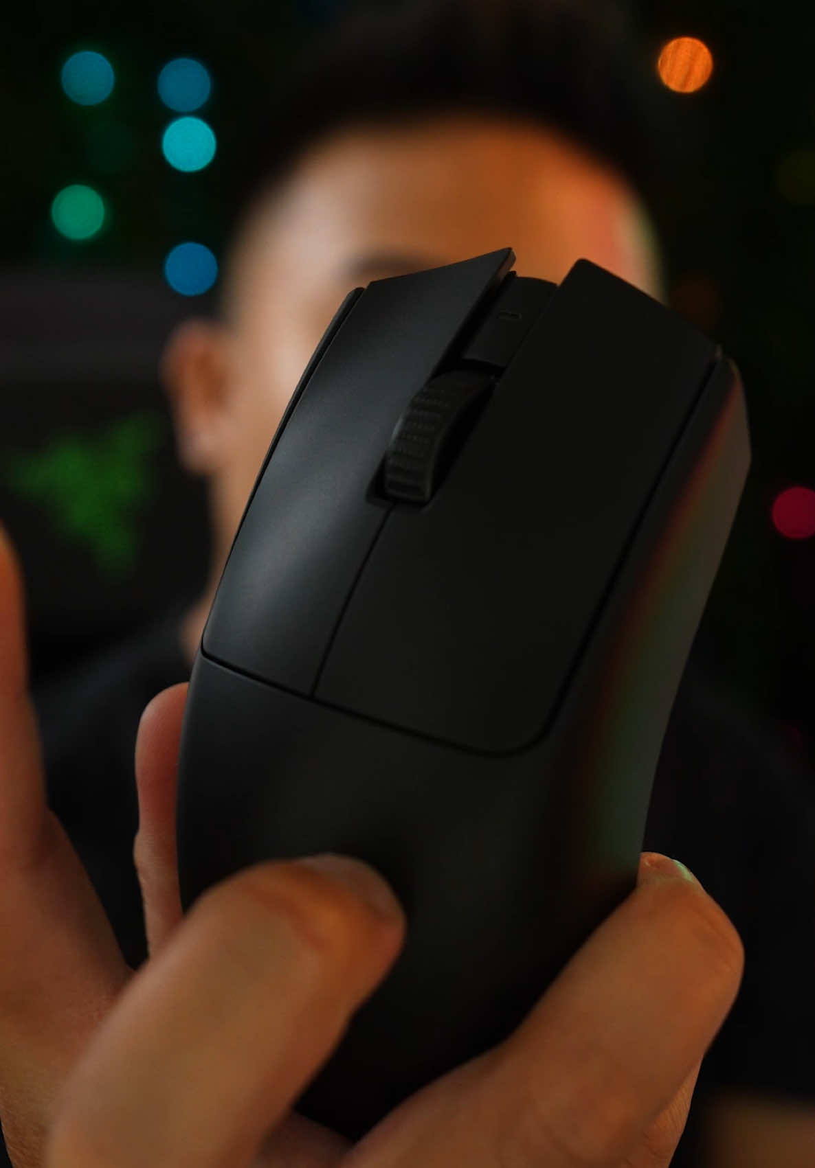 A post by @razer on TikTok caption: Make sure your aim’s on point before taking on our Razer Training Lab. Calibrate your swipes with the Mouse Rotation Tool for a better shot at winning #ForThePro challenge. Check it out with the 🔗 in bio #razer #cs2 #viperv3pro #Gaming