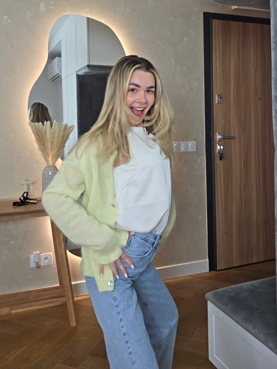 A post by @kompleksiaraxx on TikTok caption: ill do it anyway, coming soon🥹