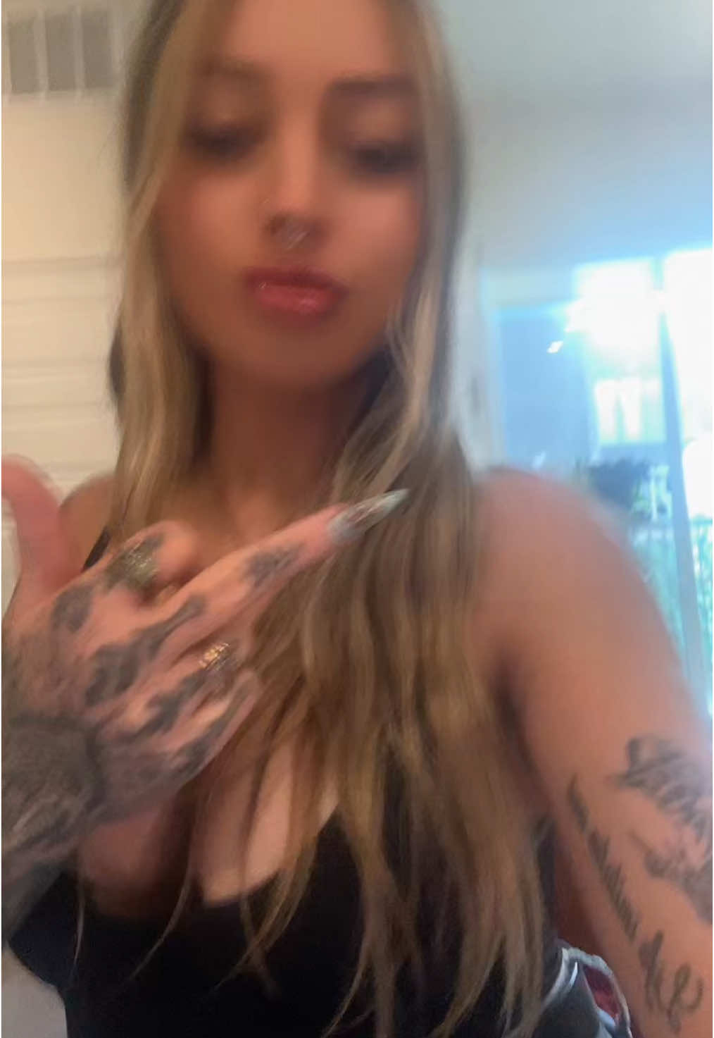 A post by @thegothicgemini on TikTok caption: Prime keeping up with the kardasians 