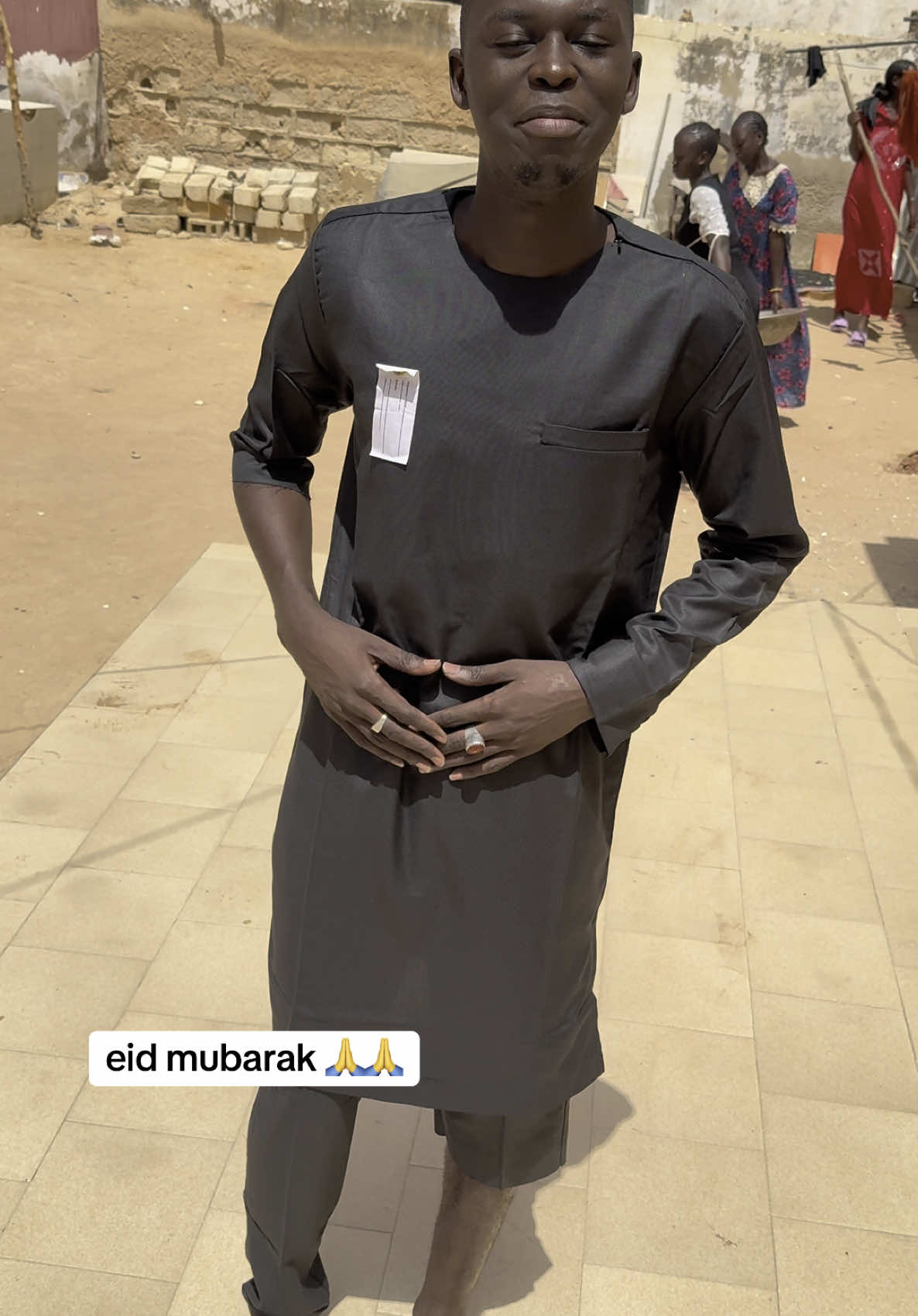 A post by @ndiayeloofficiel on TikTok caption: ball len ma akh ball naleeenn 🙏🙏