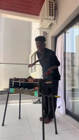 A post by @fallu_etsesvideos on TikTok caption: @Bbei binta ✨🤍 Mrs Thiam yaa meun lakk😭❤️ Bonne fêtes🙏🏾❤️😍