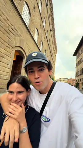 A post by @maulopezzz on TikTok caption: cristy la jefa de italia 