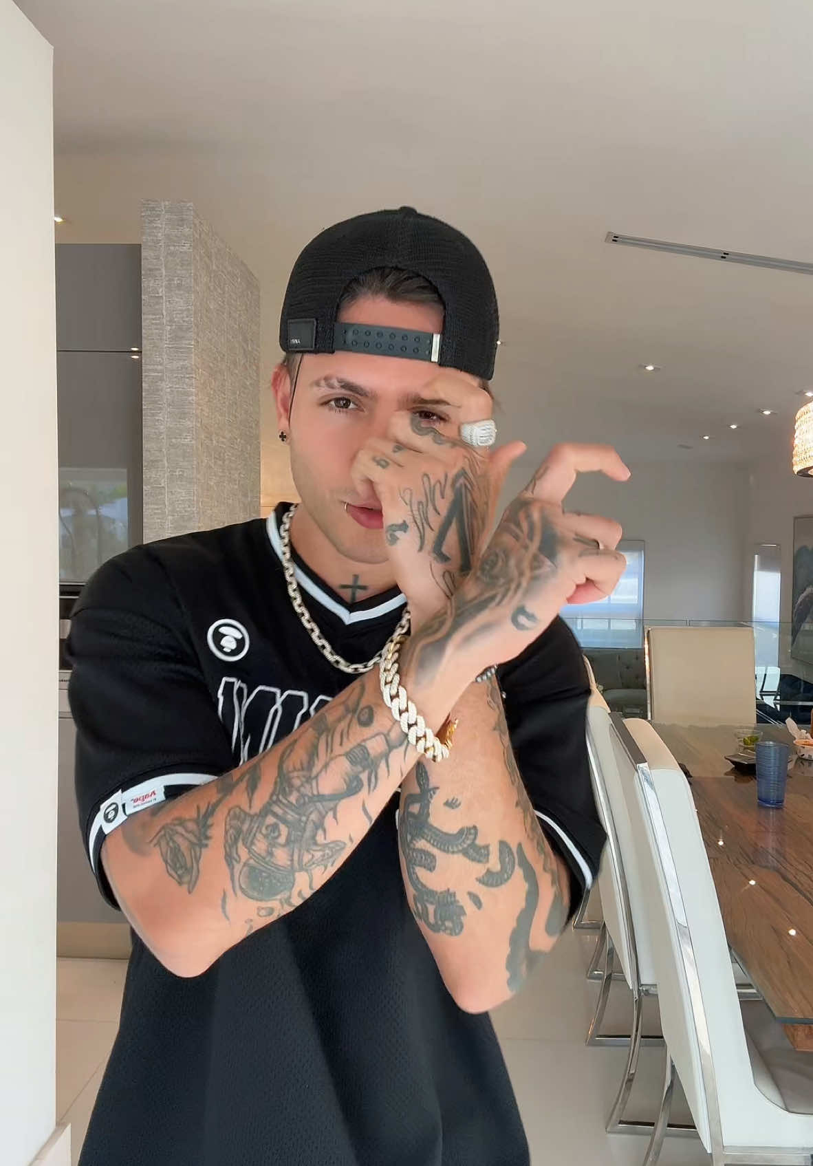A post by @jdpantoja on TikTok caption: Ay mamita 