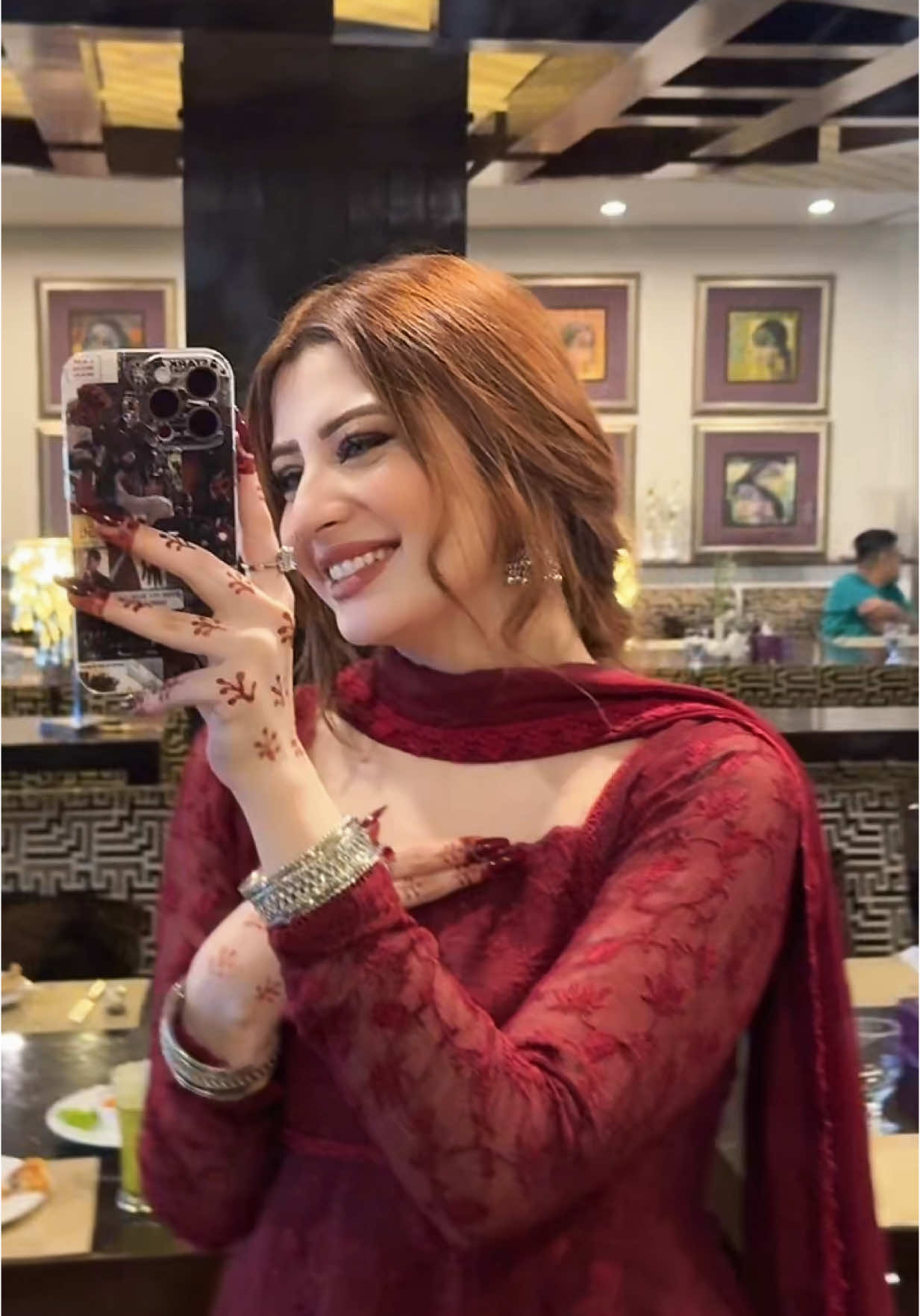 A post by @mishalnxn on TikTok caption: Eid Mubarak 🥹 #foryou  