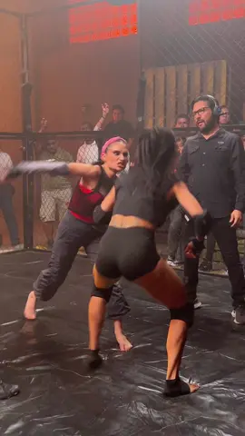 A post by @barbara_deregil212 on TikTok caption: 11 DÍAS -> ya pusiste en tu agenda que el 18 de junio estarás ocupada ? #rosariotijeras #barbaraderegil #rosariotijeras4 #netflixseries 