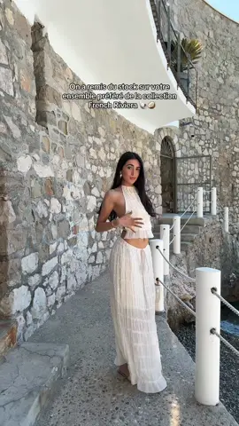 A post by @fleuretcompagnie7 on TikTok caption: Disponible à prix réduit sur TikTok Shop 🤎