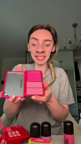 A post by @marie.akashaaa on TikTok caption: Produits offerts* je vais me blusher tout l’été ! @SEPHORA 