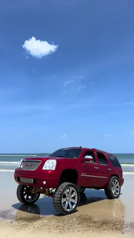 A post by @haydenhughesfn on TikTok caption: leanin on the beach 🏝️
