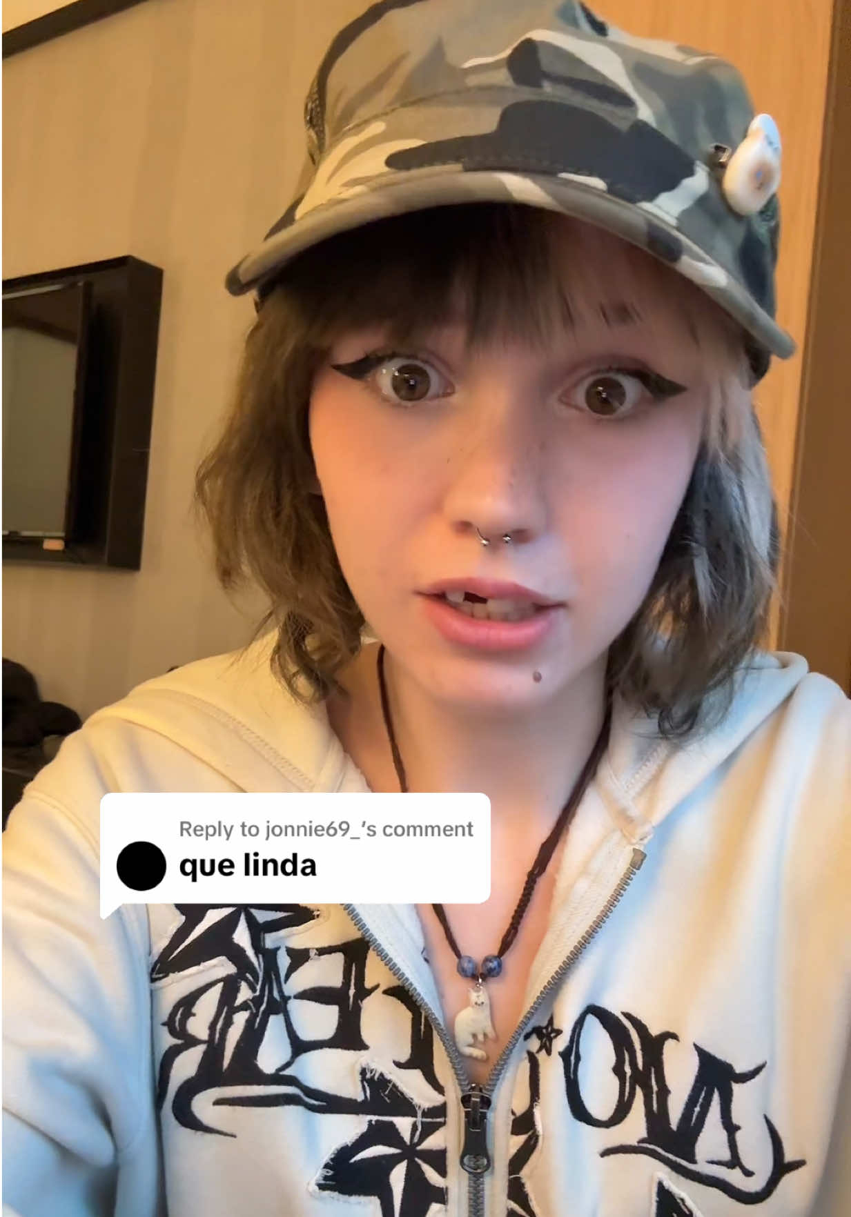 A post by @toothlessteddie on TikTok caption: Replying to @jonnie69_ IM SORRY LINDA😭😭