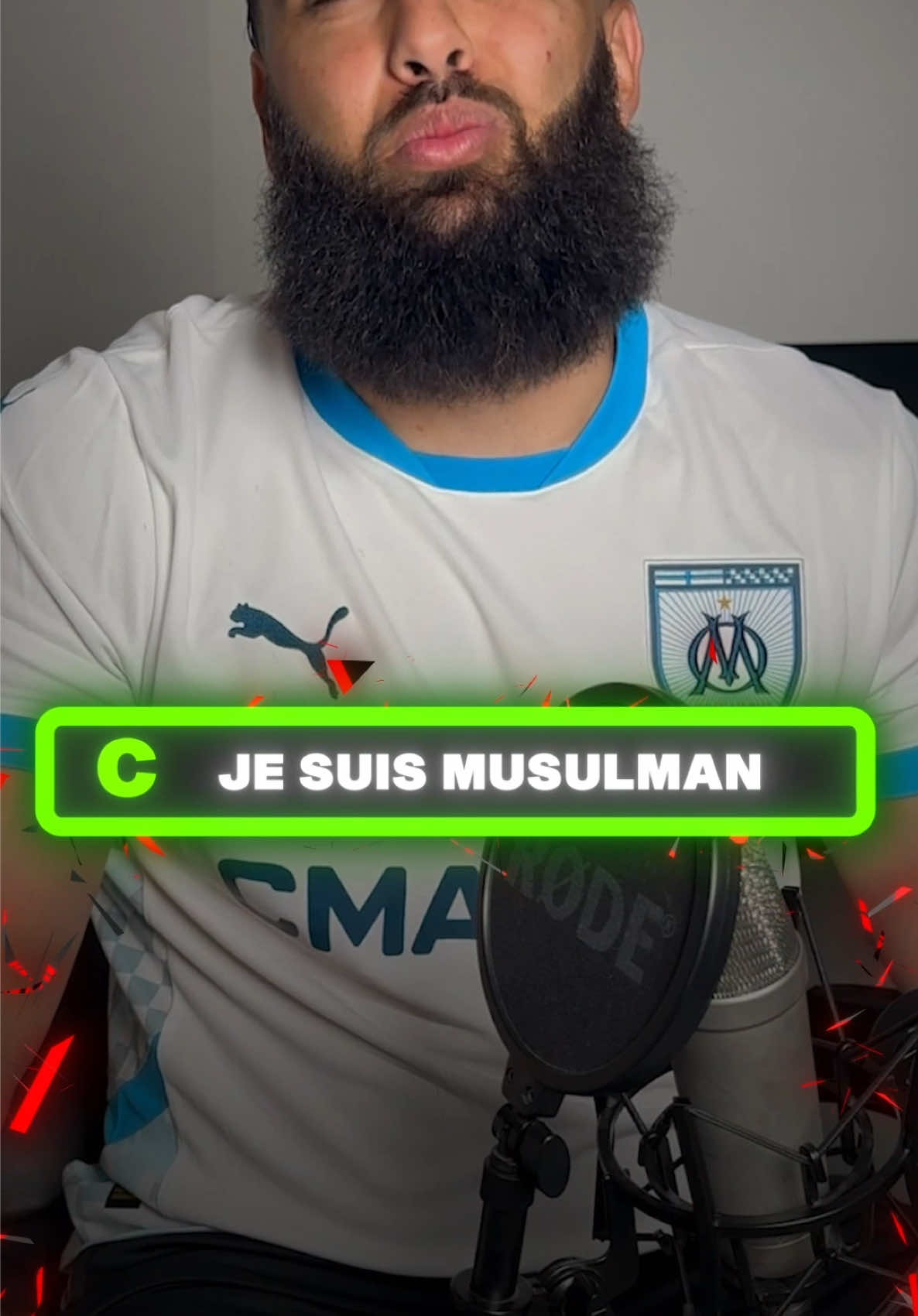 A post by @by_walid on TikTok caption: 🗣 « On ne me reproche pas ce que je fais… mais ce que je suis. » Dans cette vidéo, je prends la parole. Calme. Posée. Authentique. Parce qu’aujourd’hui, être musulman pratiquant suffit à susciter la méfiance. Je parle sans haine, sans politique, sans masque. Je parle vrai. 🤲🏽  🎥 Partage si tu penses que notre foi mérite d’être entendue, pas caricaturée. Et surtout… reste digne. Toujours. sinon ça va et toi ?