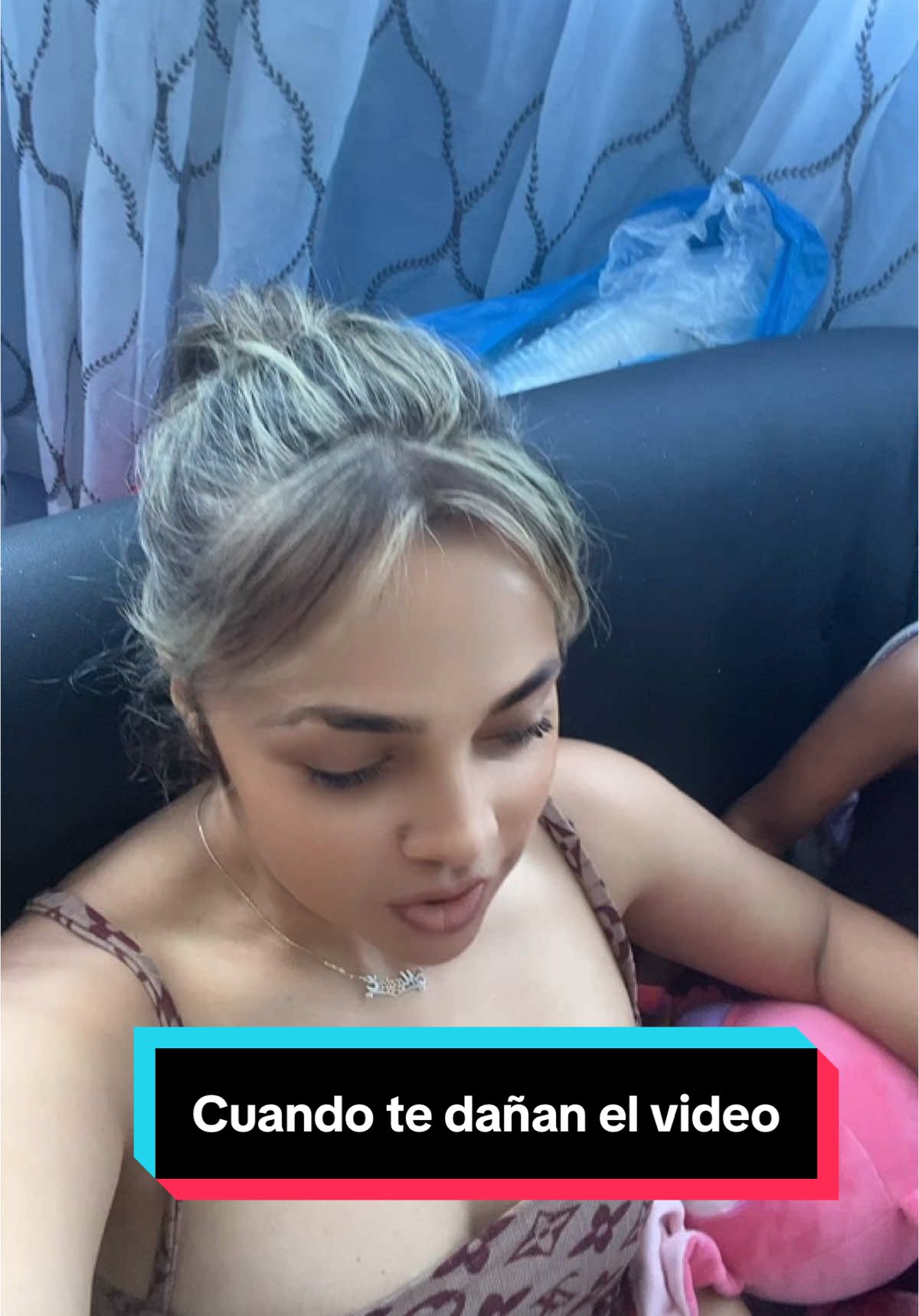 A post by @mariaelena54 on TikTok caption: #hyp #paratiiiiiiiiiiiiiiiiiiiiiiiiiiiiiii #tiktok #frentealmar #frentealmar🌊 #beele 