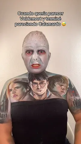 A post by @marcelaperaz on TikTok caption: Ups 😅 creo que fue por la nariz 👃 pero el dibujo uff UNA HERMOSURA  #voldemort #harrypotter #marcelaperaz 