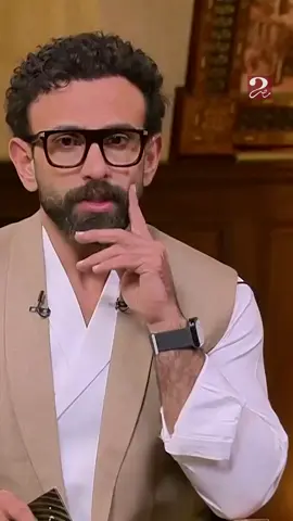A post by @mbcmasr on TikTok caption: لو بتلعب مباراة قمة وجبت جول في الزمالك هاتحتفل؟ رد قاسي من زيزو مع إبراهيم فايق #الكورة_مع_فايق #MBCMASR2