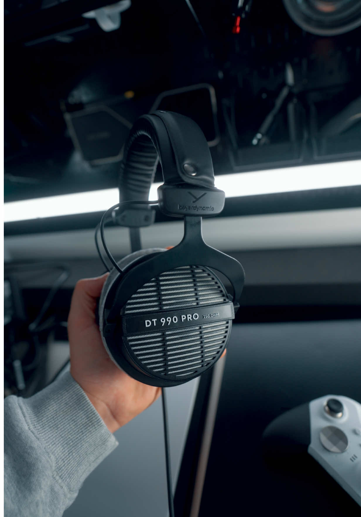 A post by @.mattykay on TikTok caption: This is the best headset $ can buy. @madelyn #pc #Gaming #tech #mattykay 