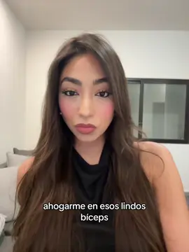 A post by @rosy.salinass on TikTok caption: 😏✋🏼