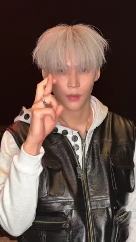 A post by @riize_official on TikTok caption: 領域展開 #RIIZE #라이즈 #EUNSEOK #은석 #RISEandREALIZE 