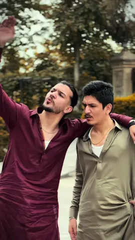 A post by @princeabdullah992 on TikTok caption: Girlfriend ko gift dunga peela dupatta😂🙈@👑pindi king👑 @👑Pindi king👑 #foryou #abdullahfam #peerswag #pindiking insta id: prince_Abdullah9 