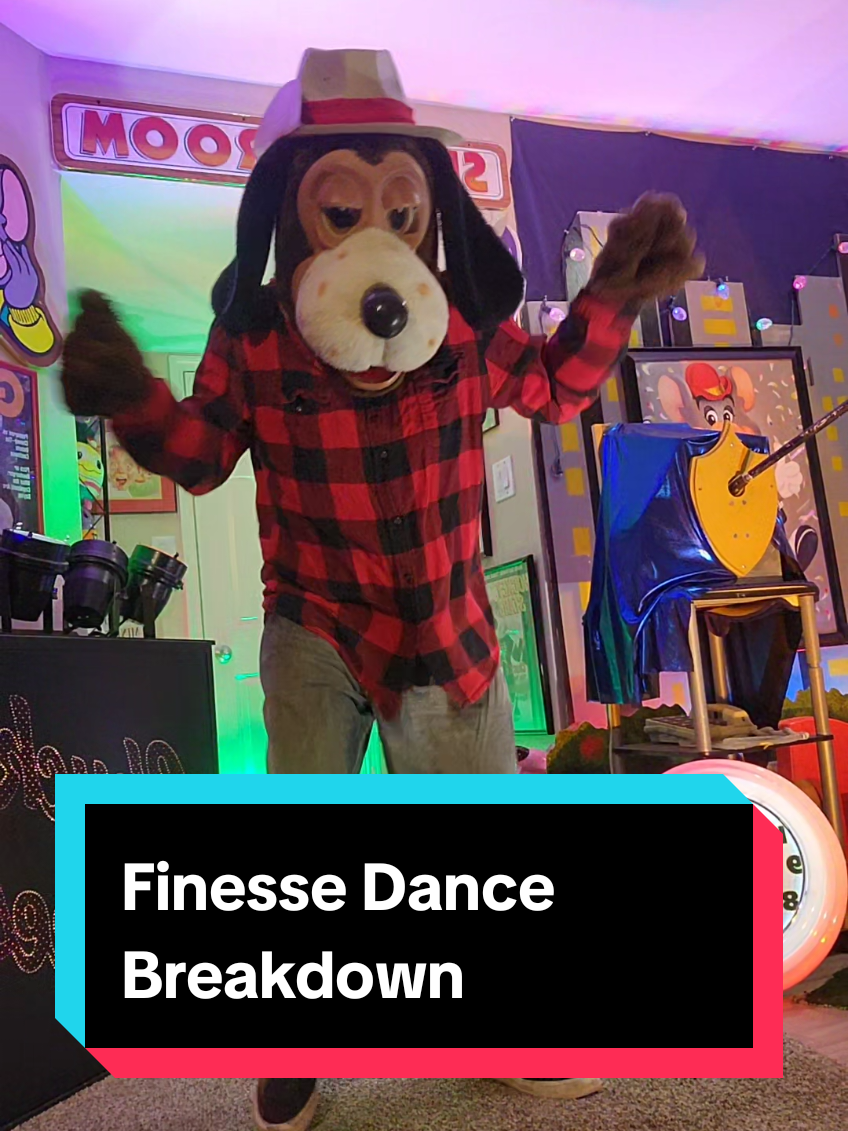 A post by @mattthefranchize on TikTok caption: Jasper showing off his dancing skills! #ChuckECheese #ForYou #ForYouPage #FYP #fypシ #JasperTJowls #Finesse #BrunoMars #Music #Dance #Trend #DanceTrend #Viral #ViralDance #Mascot #Professional #Breakdown 