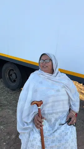 A post by @wickycheemaofficial on TikTok caption: Janwar sy bacho jitna ho sakta ha😂😂🤭@Wicky Cheema #southafrica #pakistan #usa🇺🇸 #mamayanda 