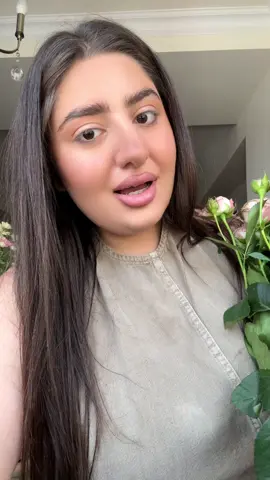 A post by @elenchsblog on TikTok