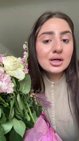 A post by @elenchsblog on TikTok