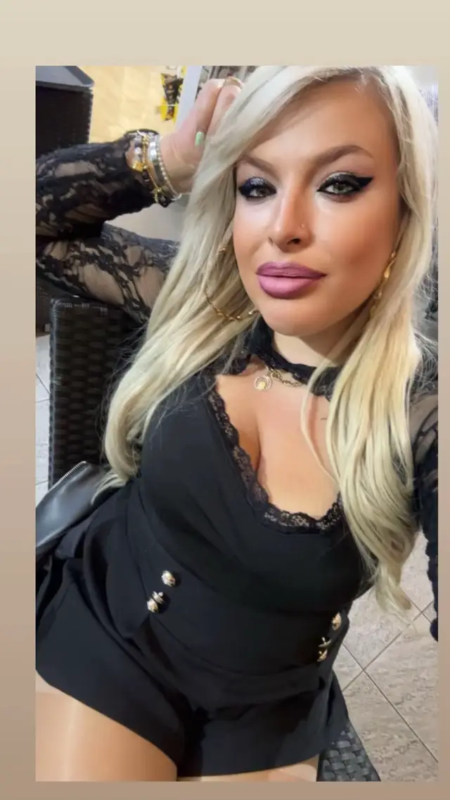 A post by @danyqueen14 on TikTok caption: Qualcuno che mi ossessioni grazie ☺️ 🤔