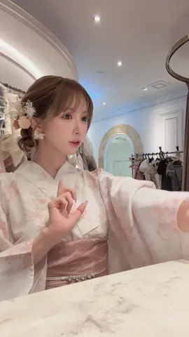 A post by @yua_mikami on TikTok caption: 一発撮りにしてはうまいね？👶🏻