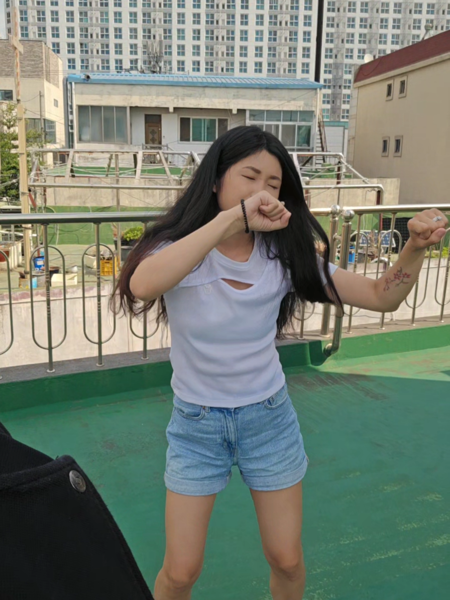 A post by @ekaterinakorea on TikTok caption: @Крисс Креветка 